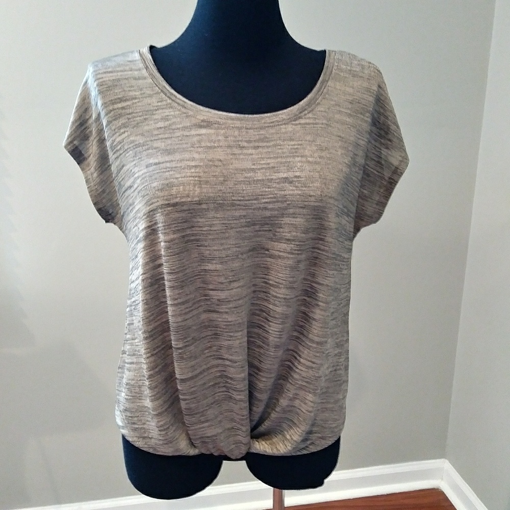 Cap sleeve blouse. Excellent condition